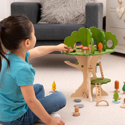 Woodland Trail Treehouse