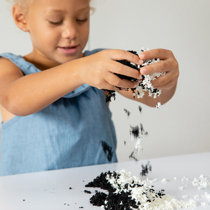 Playfoam® Pluffle™ Twist Black & White