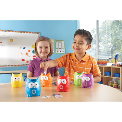 Vowel Owls™ Sorting Set